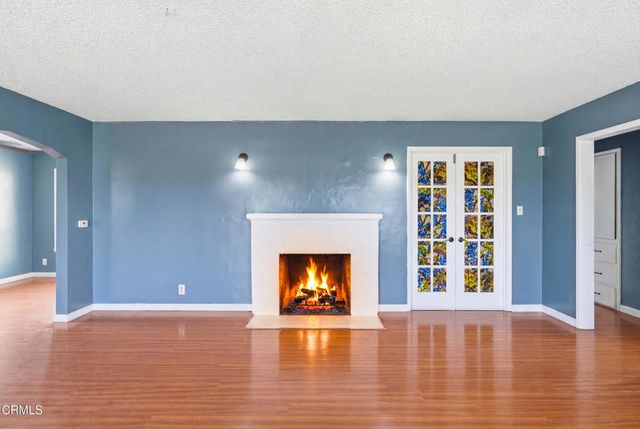 255 Douglas Avenue, Oxnard, CA 93030