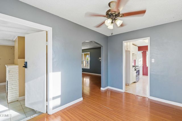 255 Douglas Avenue, Oxnard, CA 93030