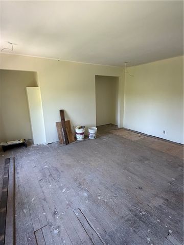 55 Pumpkin Center Rd, Union Twp, PA 15332