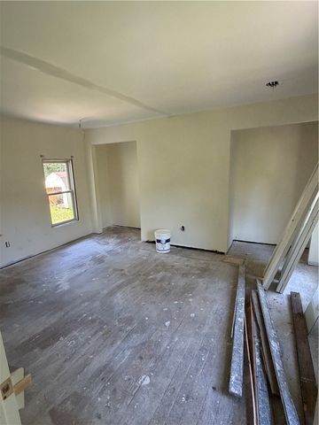 55 Pumpkin Center Rd, Union Twp, PA 15332