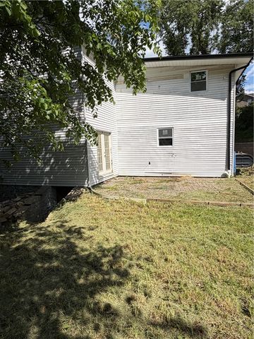 55 Pumpkin Center Rd, Union Twp, PA 15332