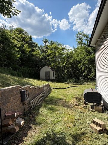 55 Pumpkin Center Rd, Union Twp, PA 15332