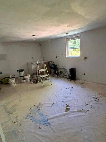 55 Pumpkin Center Rd, Union Twp, PA 15332