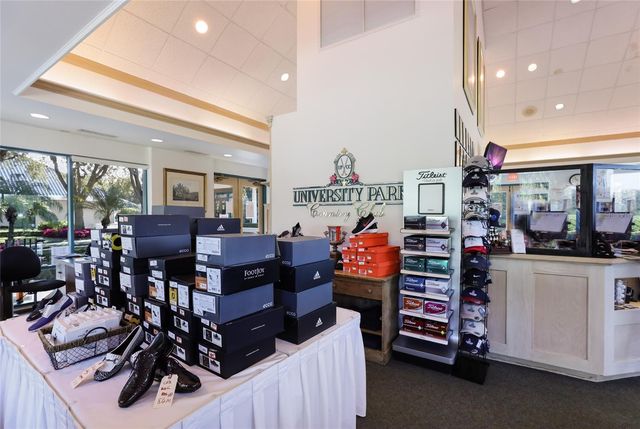 6748 CURZON TERRACE, University Park, FL 34201