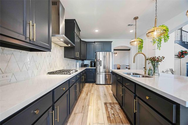 8803 Autumn Pine Drive, Missouri City, TX 77459