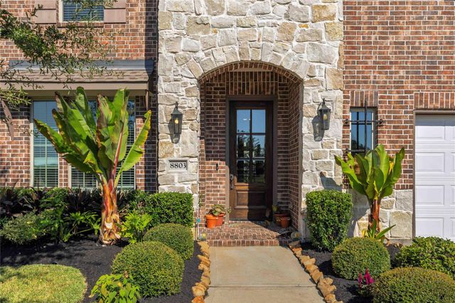 8803 Autumn Pine Drive, Missouri City, TX 77459