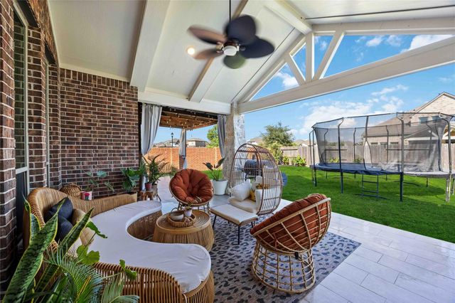 8803 Autumn Pine Drive, Missouri City, TX 77459