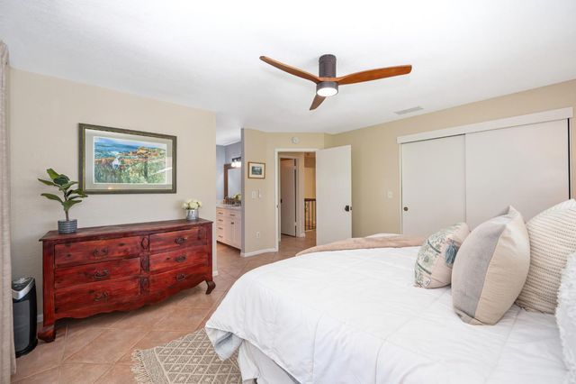 23100 Sunset Ridge Dr, Auburn, CA 95602