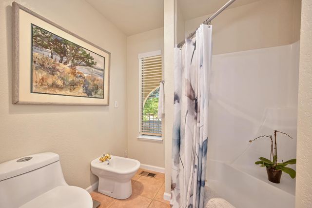 23100 Sunset Ridge Dr, Auburn, CA 95602