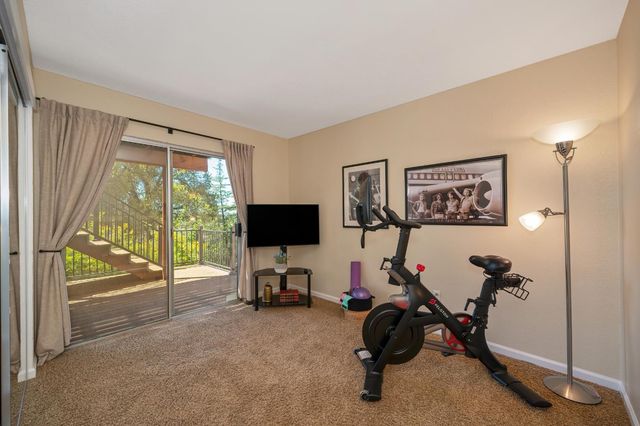 23100 Sunset Ridge Dr, Auburn, CA 95602