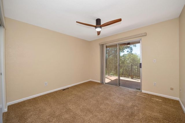 23100 Sunset Ridge Dr, Auburn, CA 95602