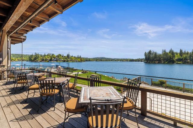 23100 Sunset Ridge Dr, Auburn, CA 95602