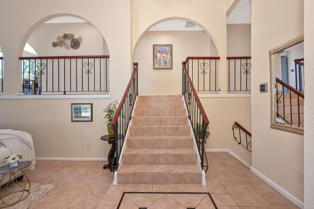 23100 Sunset Ridge Dr, Auburn, CA 95602