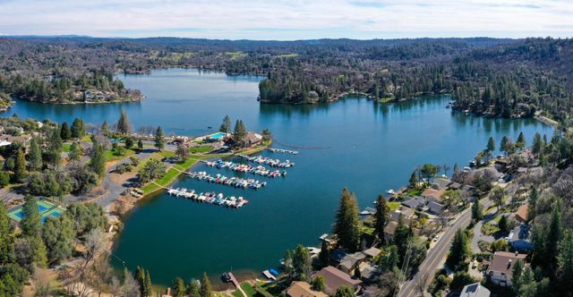23100 Sunset Ridge Dr, Auburn, CA 95602
