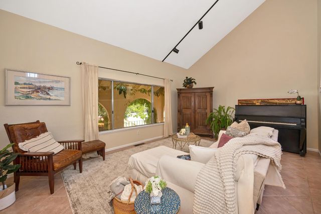 23100 Sunset Ridge Dr, Auburn, CA 95602
