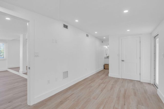 15 Seaside Avenue, Key Largo, FL 33037