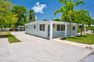 15 Seaside Avenue, Key Largo, FL 33037