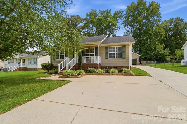2370 Glenwood Street, Kannapolis, NC 28083