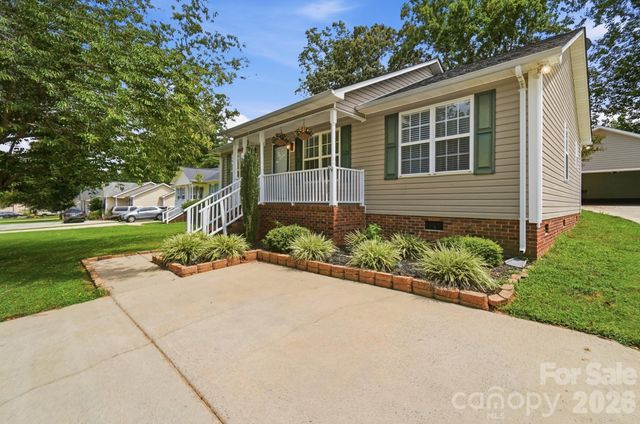2370 Glenwood Street, Kannapolis, NC 28083