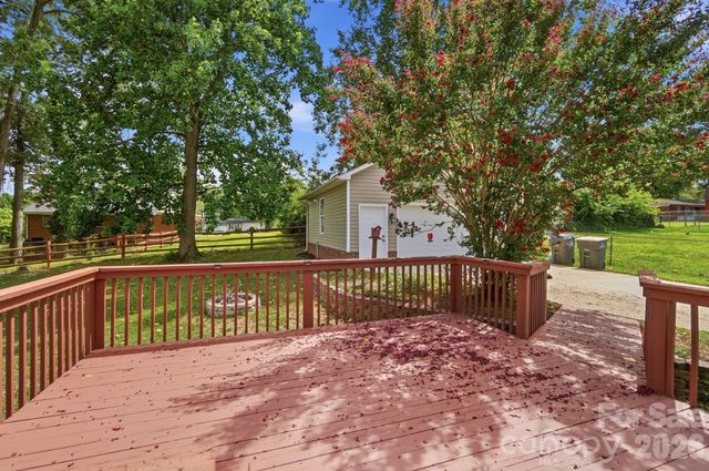 2370 Glenwood Street, Kannapolis, NC 28083
