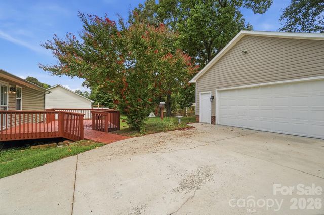 2370 Glenwood Street, Kannapolis, NC 28083