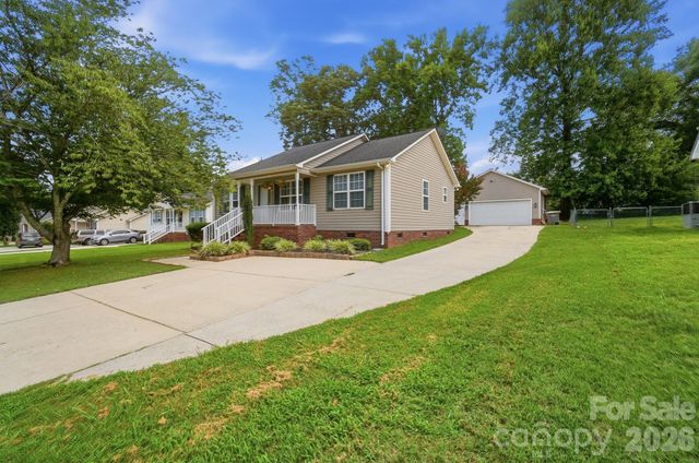 2370 Glenwood Street, Kannapolis, NC 28083
