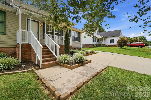 2370 Glenwood Street, Kannapolis, NC 28083