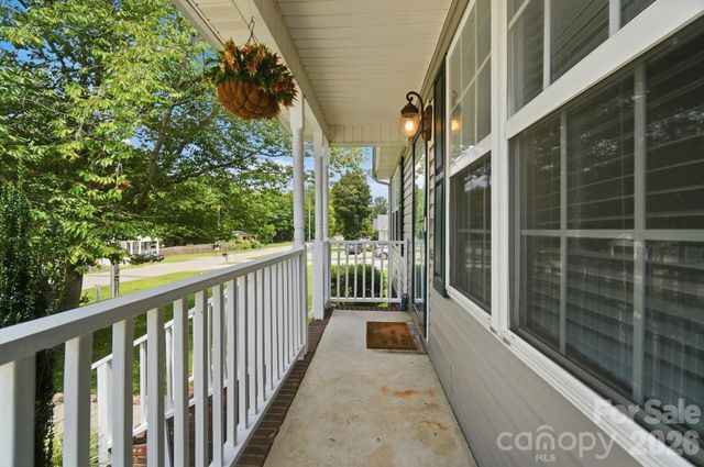 2370 Glenwood Street, Kannapolis, NC 28083