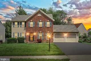45 BUCKINGHAM DR, Red Lion, PA 17356