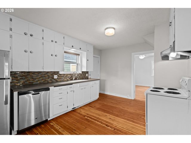 7103 Se RHONE St, Portland, OR 97206