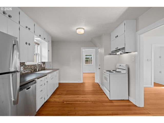 7103 Se RHONE St, Portland, OR 97206