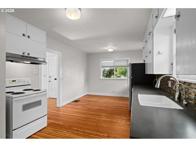 7103 Se RHONE St, Portland, OR 97206