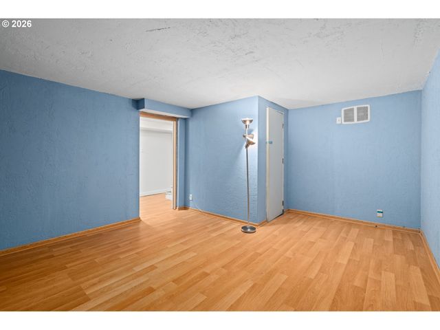 7103 Se RHONE St, Portland, OR 97206