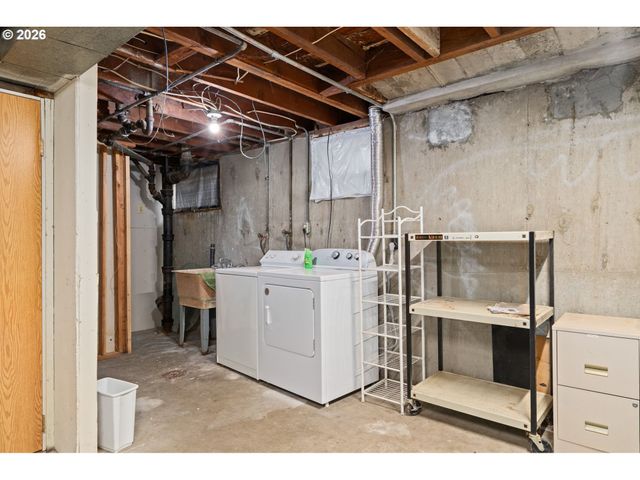 7103 Se RHONE St, Portland, OR 97206
