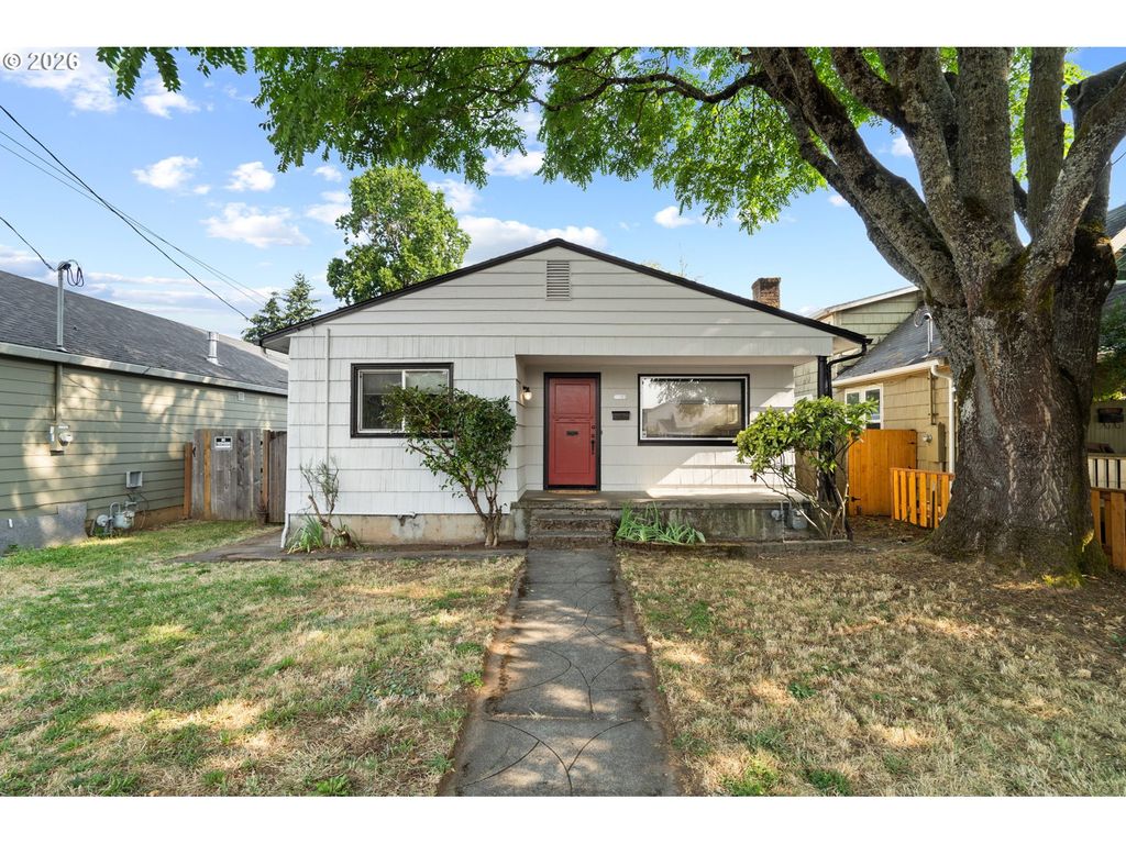 7103 Se RHONE St, Portland, OR 97206