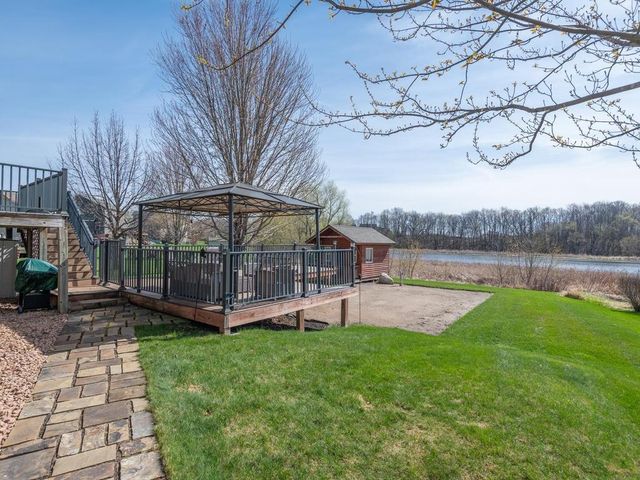 414 Arnica Drive, Watertown, MN 55388