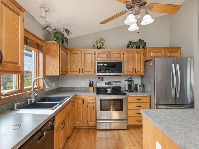 414 Arnica Drive, Watertown, MN 55388