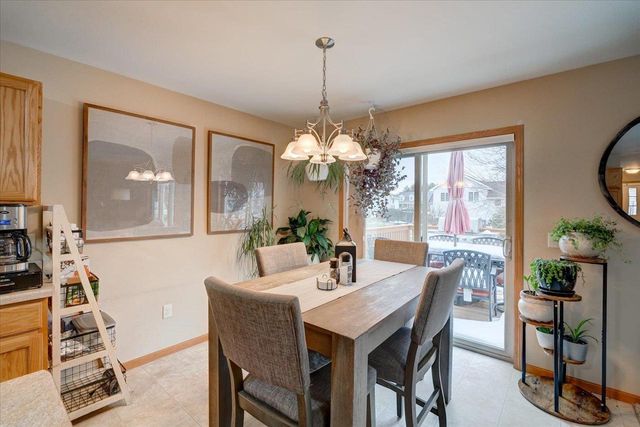 829 Oregon Parks Avenue, Oregon, WI 53575