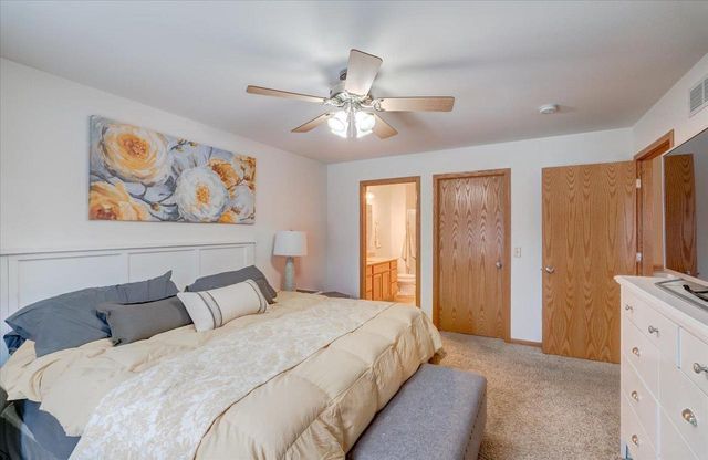 829 Oregon Parks Avenue, Oregon, WI 53575