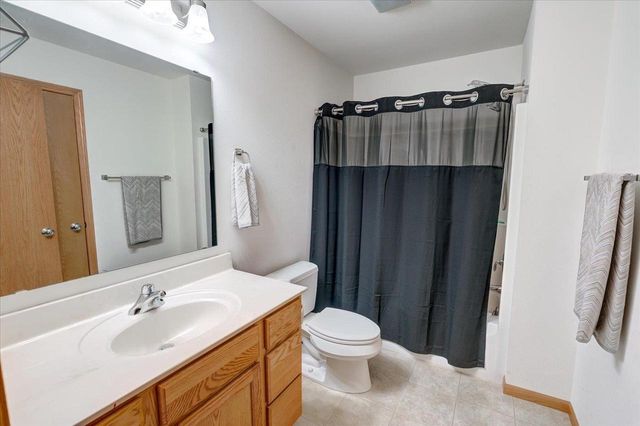 829 Oregon Parks Avenue, Oregon, WI 53575