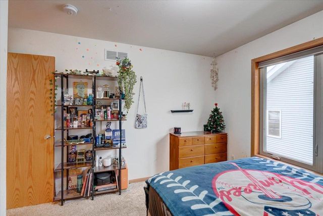 829 Oregon Parks Avenue, Oregon, WI 53575