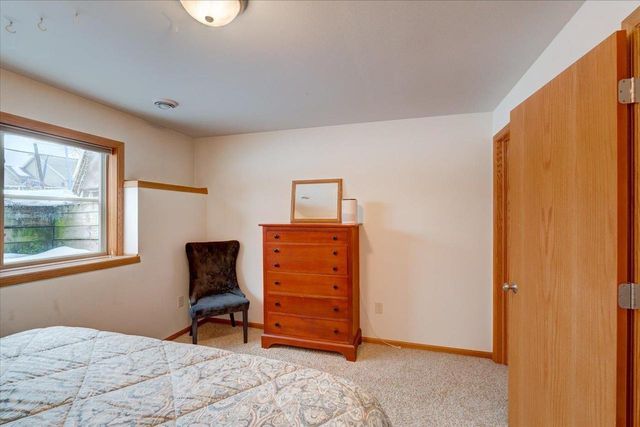 829 Oregon Parks Avenue, Oregon, WI 53575