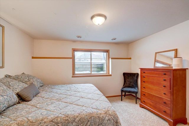 829 Oregon Parks Avenue, Oregon, WI 53575