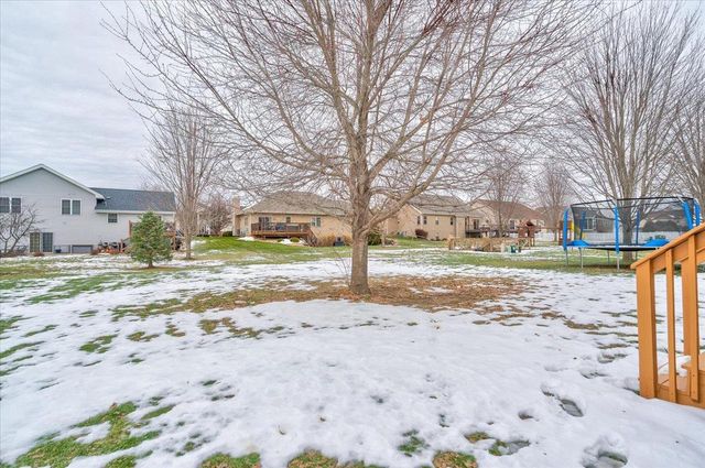 829 Oregon Parks Avenue, Oregon, WI 53575