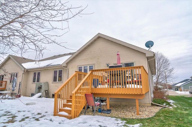 829 Oregon Parks Avenue, Oregon, WI 53575