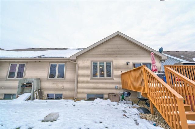 829 Oregon Parks Avenue, Oregon, WI 53575