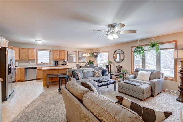 829 Oregon Parks Avenue, Oregon, WI 53575