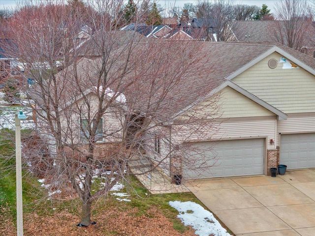 829 Oregon Parks Avenue, Oregon, WI 53575