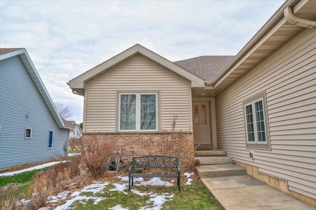 829 Oregon Parks Avenue, Oregon, WI 53575
