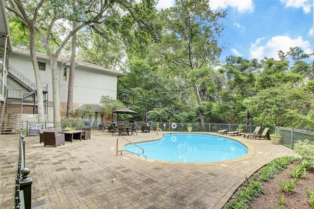 6603 Bayou Glen Road, Houston, TX 77057